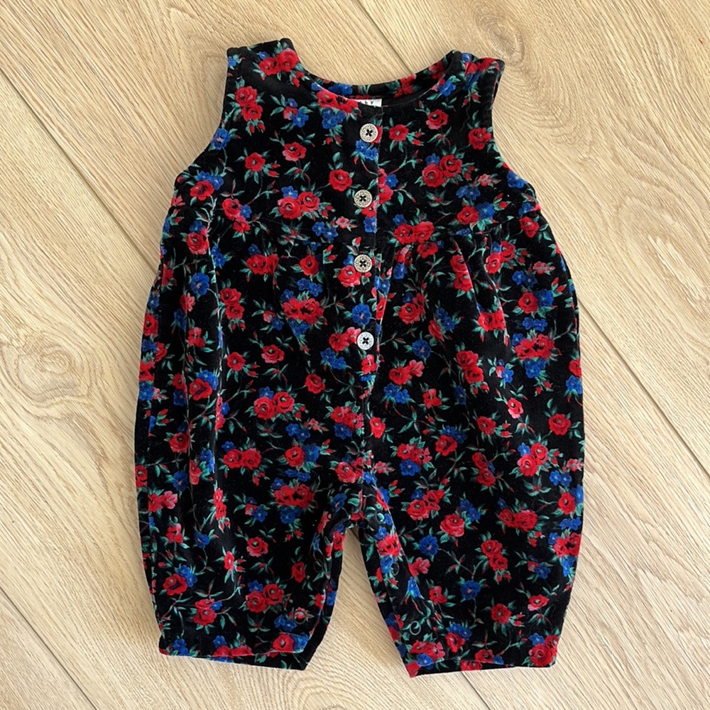 VINTAGE stunning baby Gap velvet floral romper jumpsuit